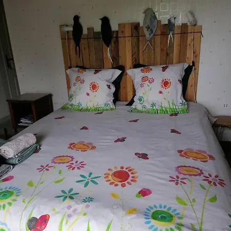 Les Hirondelles Bleues 3*