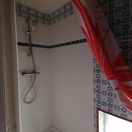 Les Hirondelles Bleues 3*